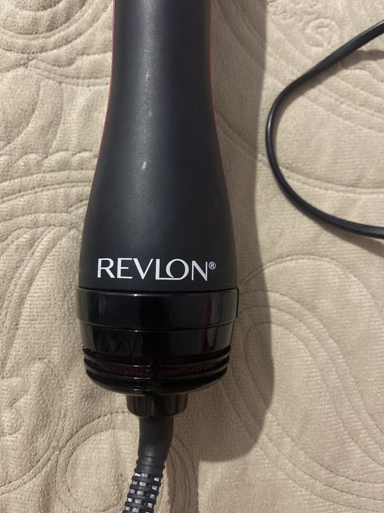 Фен-расчёска Revlon