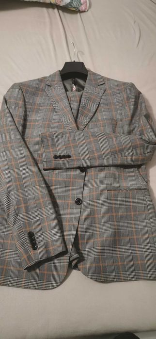Costum elegant cu carouri!