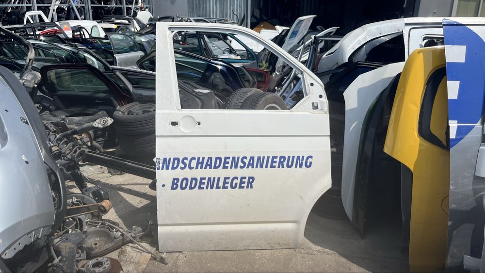 5 броя предна дясна и 1 брой задна дясна врата VW T5 Multivan