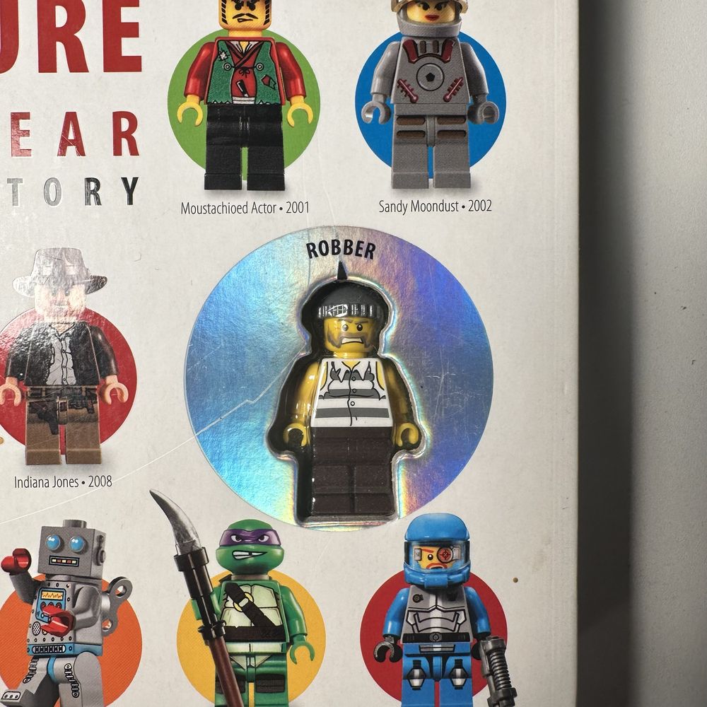 Lego Minifigure Year by Year Encyclopedia