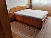 Спалня с гардероб и нощни шкафчета от чам