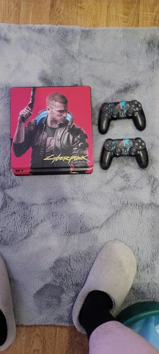 Продам Playstation 4 slim 1TБ