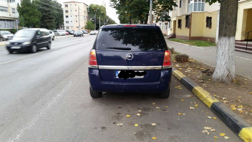 Opel Zafira B, 150 cai buton sport 30 cai volanta ambreaj nou