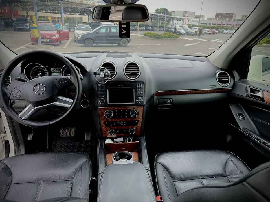 Urgent sa vinde. Mercedes GL 350 CDI Bluetec 265cp 4 Matic