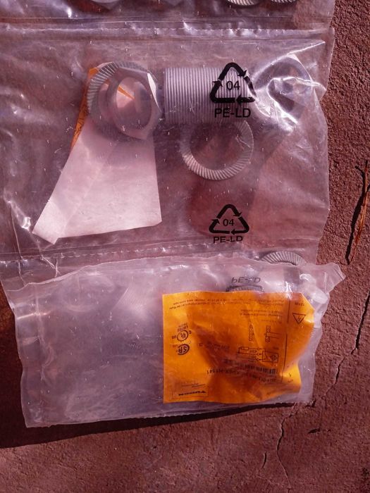 Senzori proximitate inductivi Bi10U-MT30-AP6X-H1141.