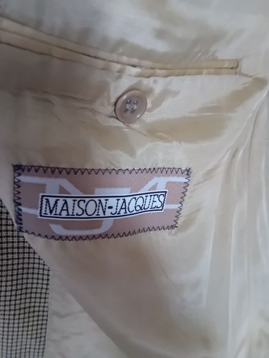 Vând sacou elegant pt ceremonie. Mărimea 50 impecabil 80 RON