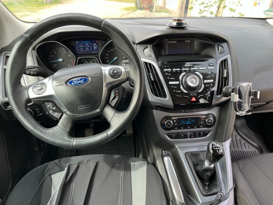 Ford Focus 2012 , masina este in stare buna , nu are probleme tehnice