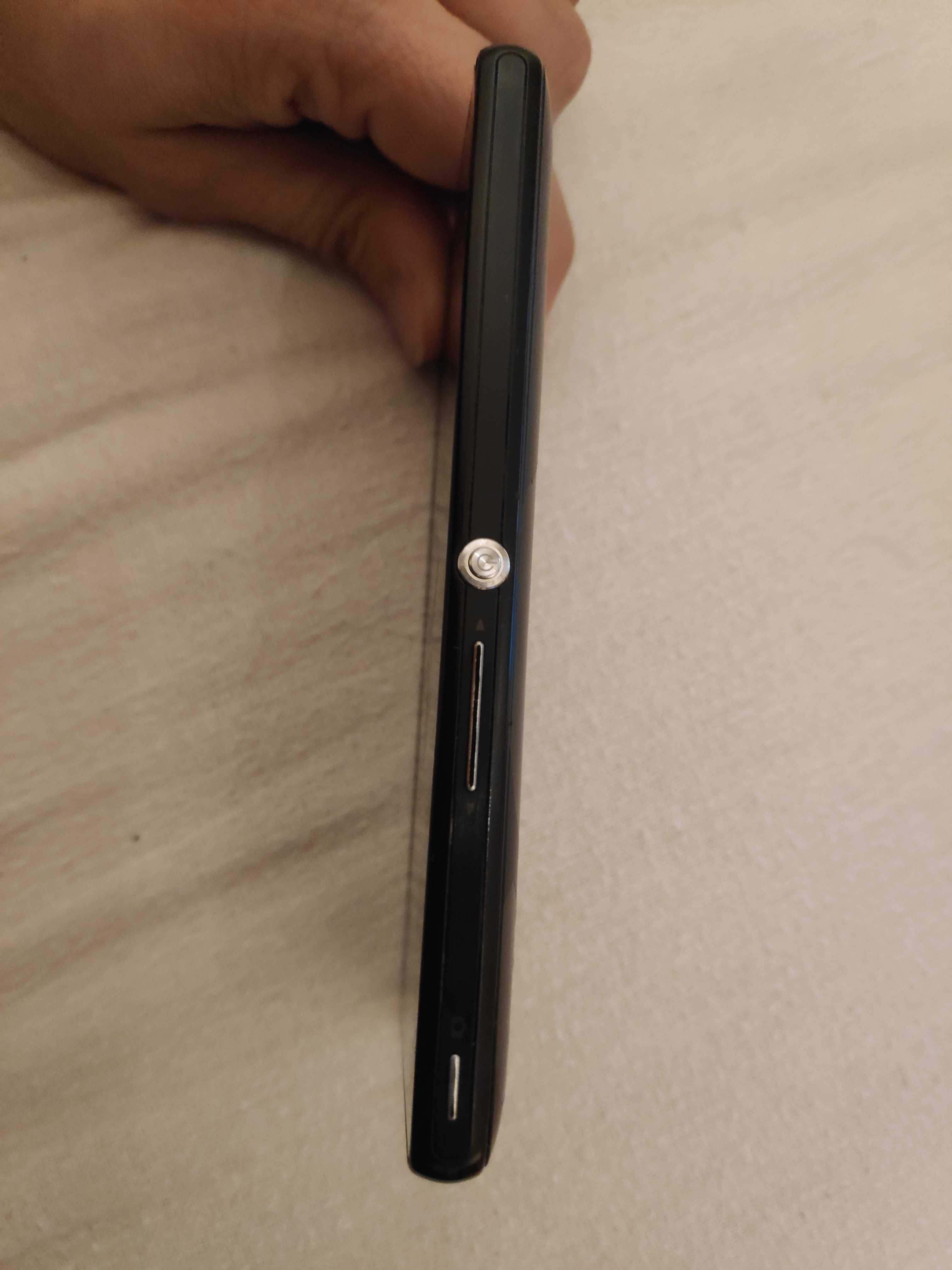 Sony Xperia ZR модел C5502