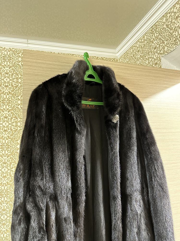 Продам элегантную норковую шубу