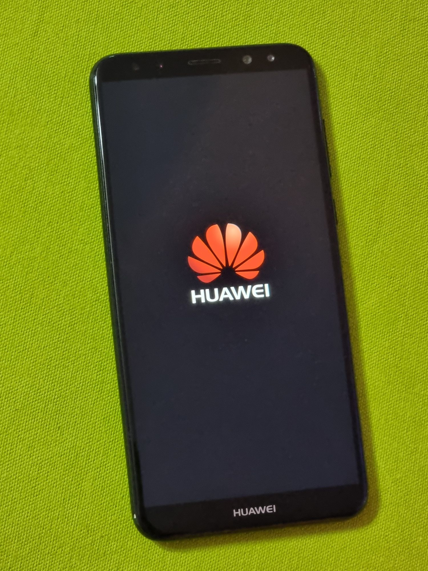 Huawei Mate 10 Lite 64Gb Black, Liber de rețea. Pret 380 lei