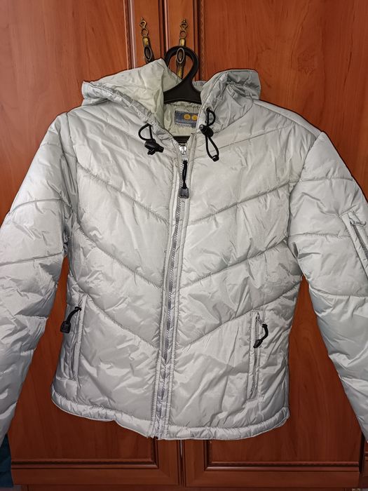 Женская демисезонная куртка