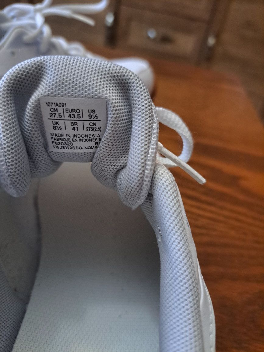 Маратонки asics 43.5