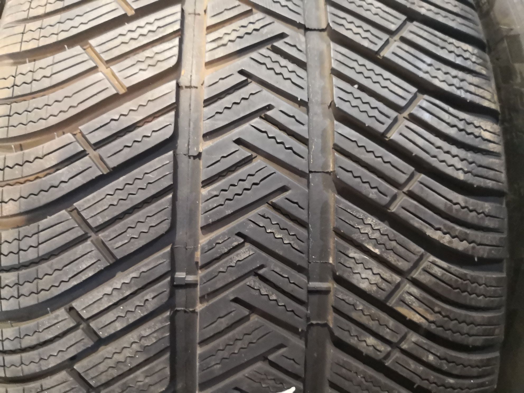 265 40 19 цола задни 295 35 19 спорт пакет гуми Michelin