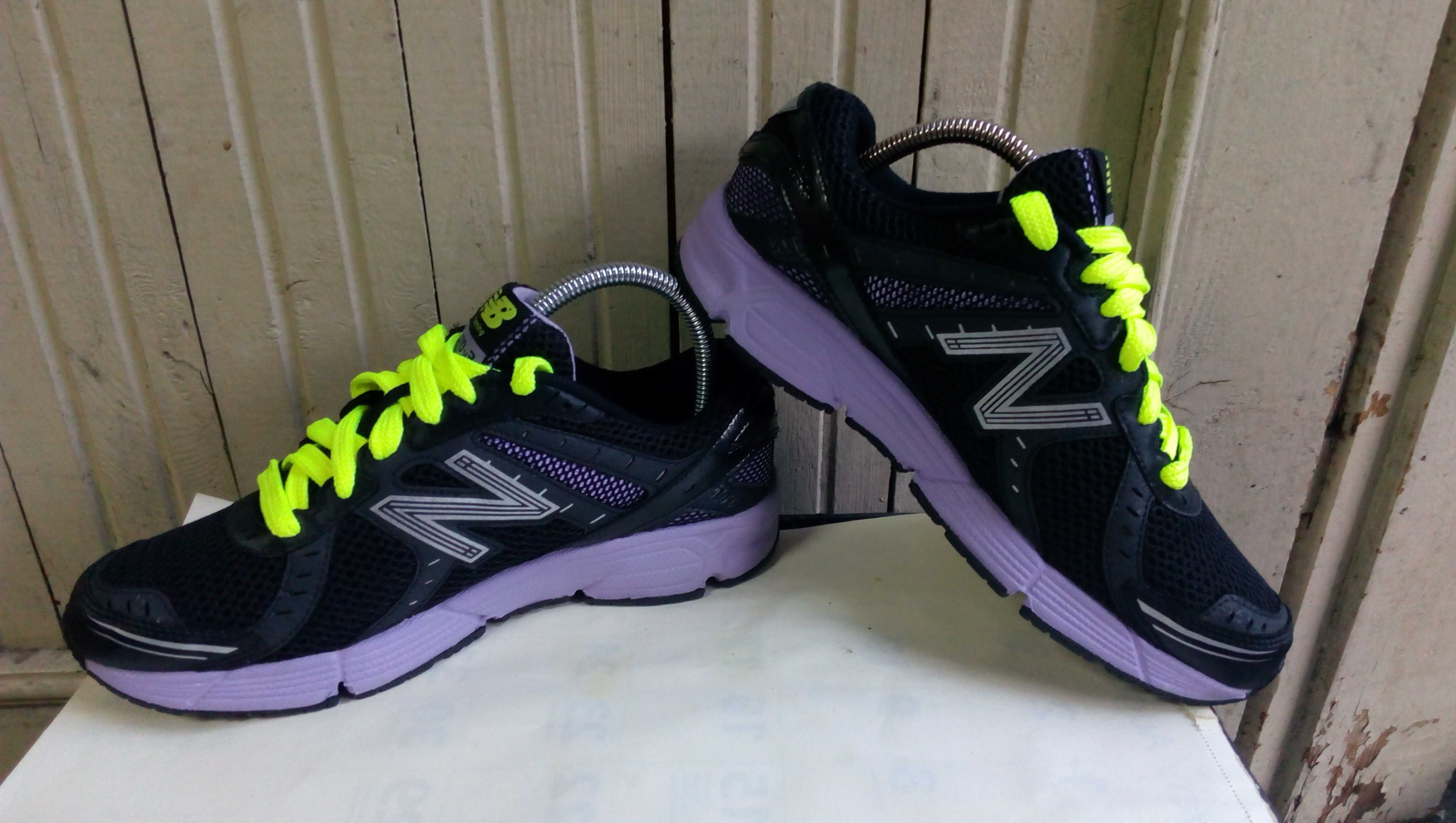 ''New balance 470 v3''Оригинални маратонки 40 номер