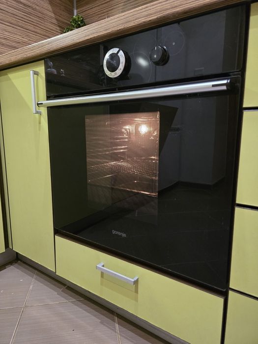 Фурна за вграждане Gorenuje