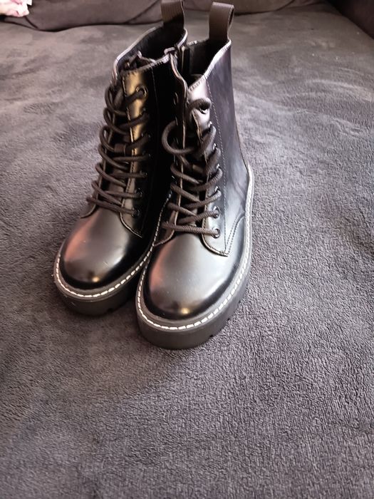 Incaltaminte noua fete H&M