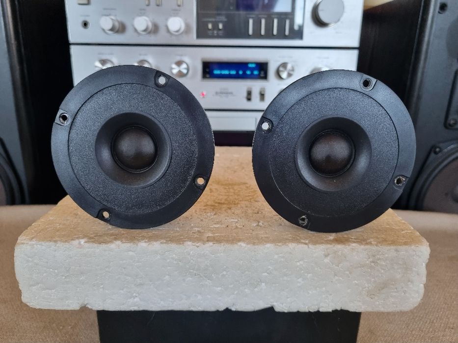 Set Tweetere Kirksaeter (Peerless). 8 ohms,70 watts,10 cm. Impecabile.