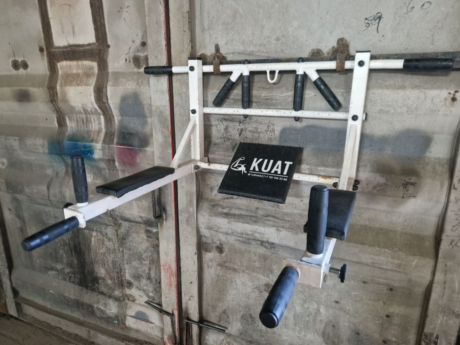 Турник брусья настенные