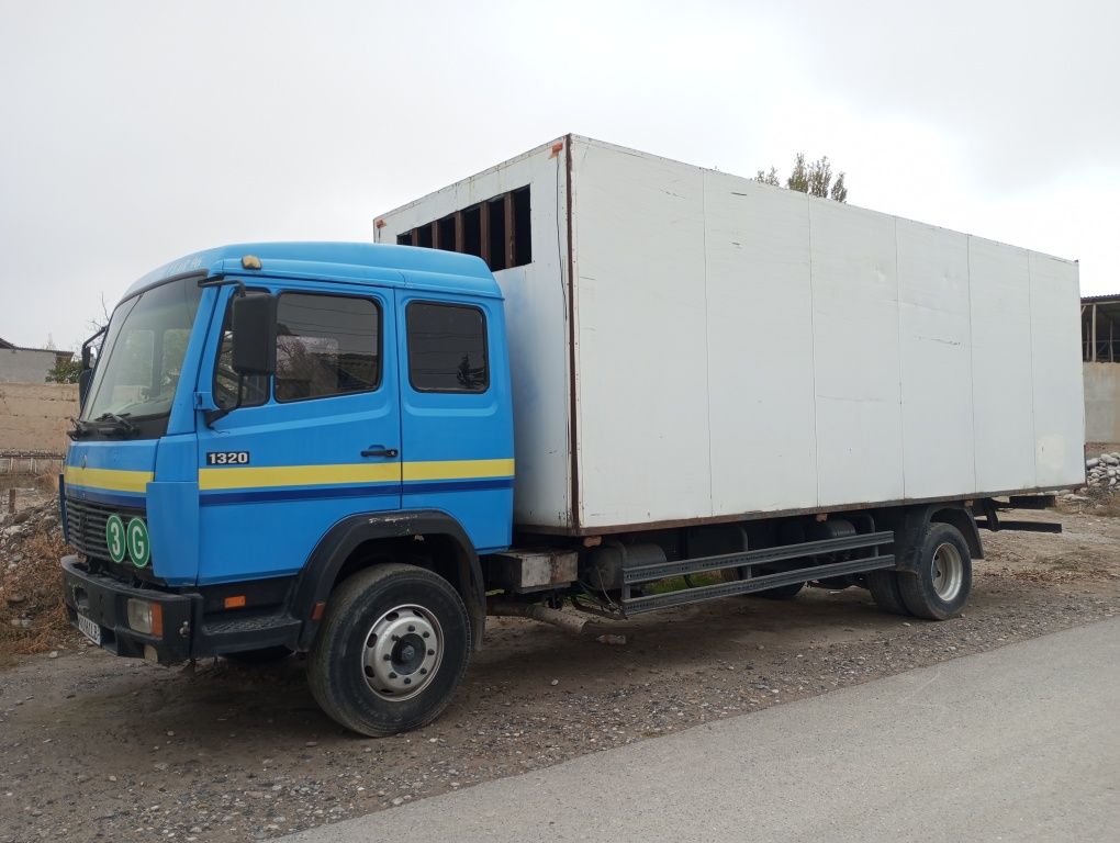 Mersedes bens 1320 sotiladi
