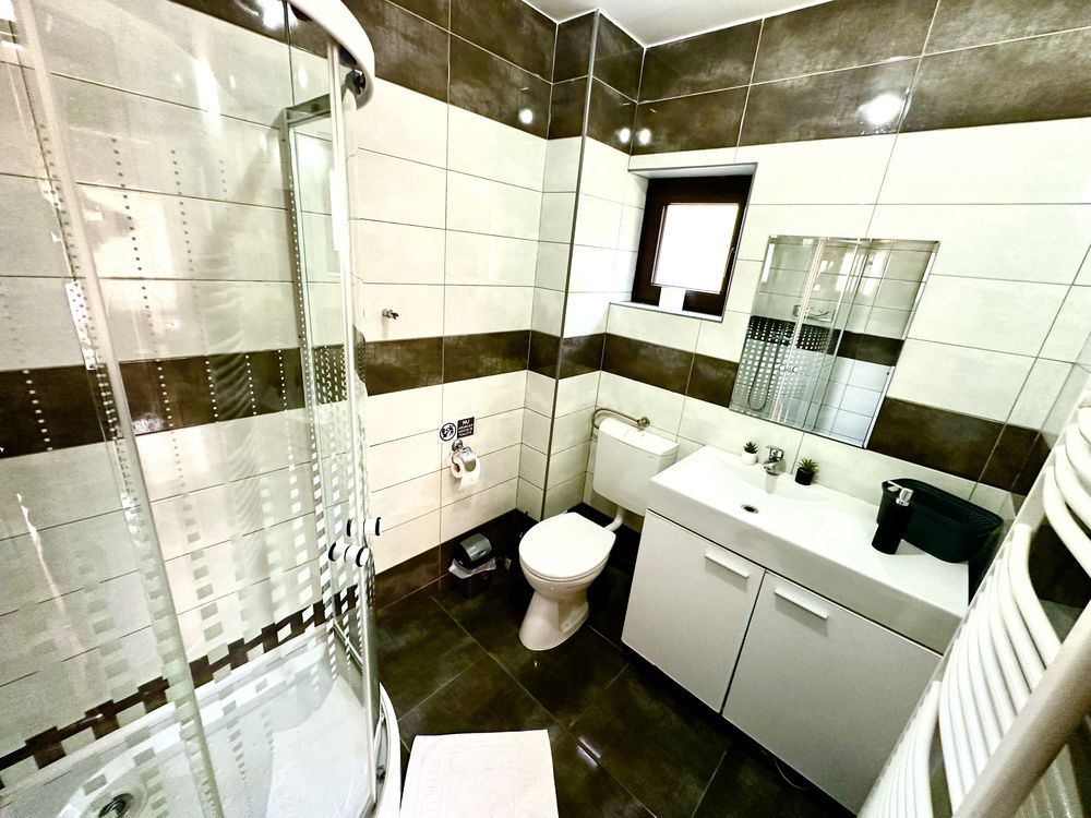 Cazare integral Comarnic munte casa David  8 persoane piscina