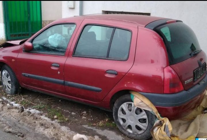 Renault clio 1.6 90 НА ЧАСТИ (Рено Клио на части)