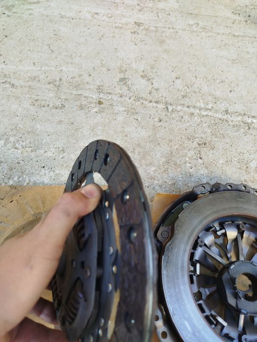 Комплект съединител