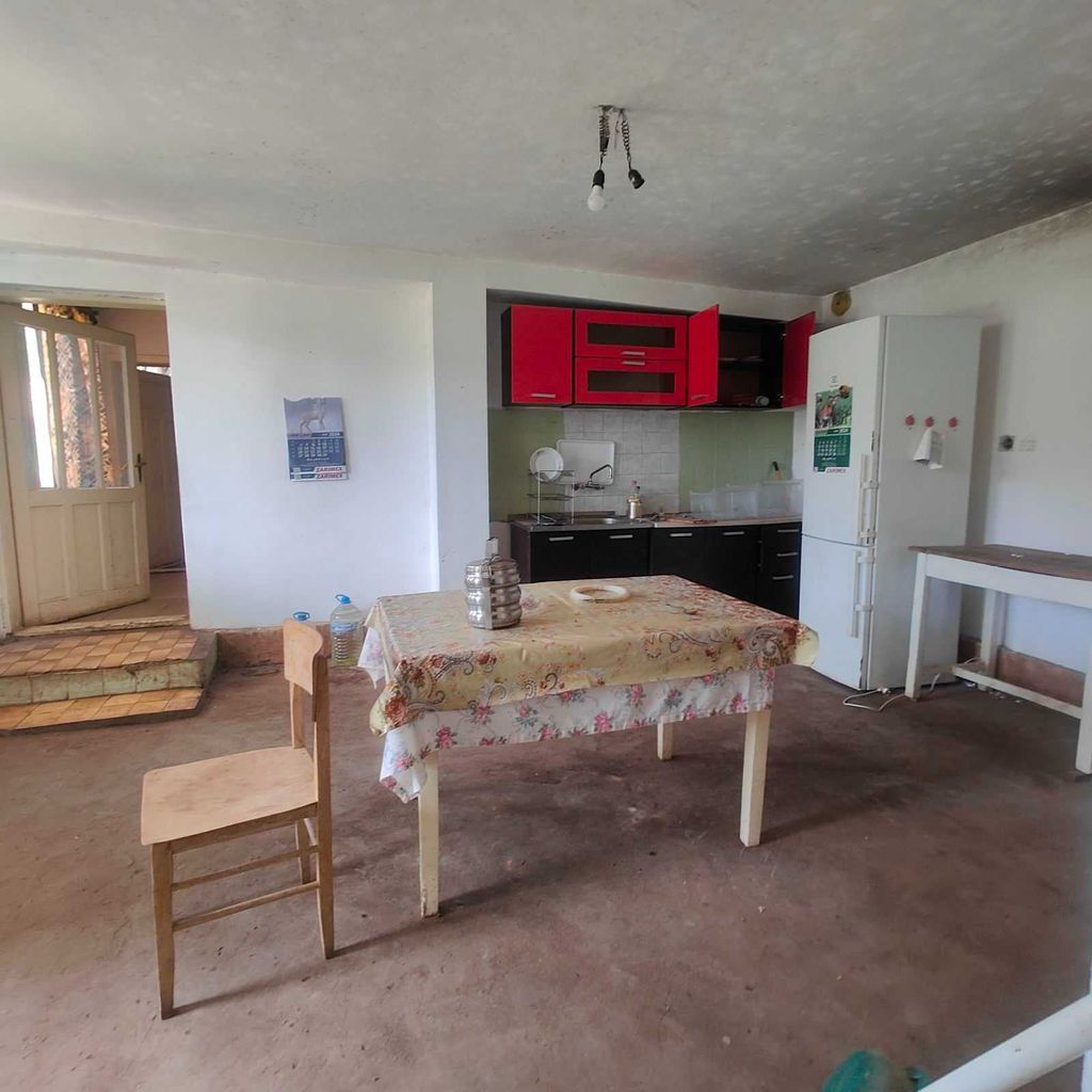 Продава се Къща в с. Гара Орешец, Област Видин - 56 кв.м за 286 €/кв.м - Снимка #9