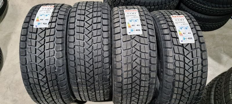 MAXXIS 245/45/20 4бр