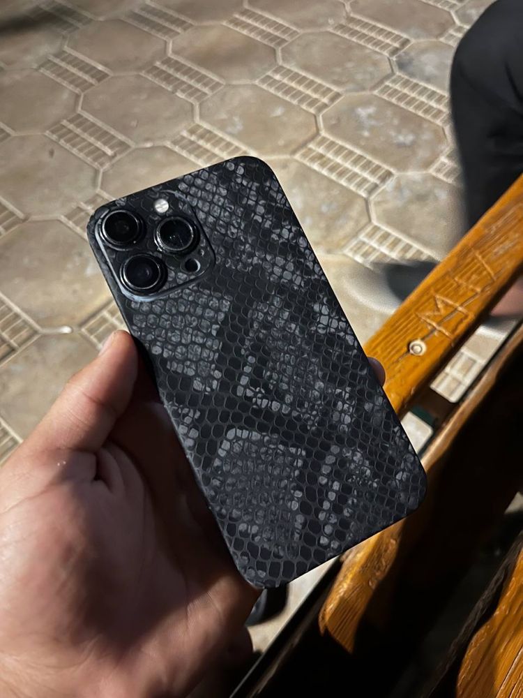 IPHONE XR  narxi 1 mln 600