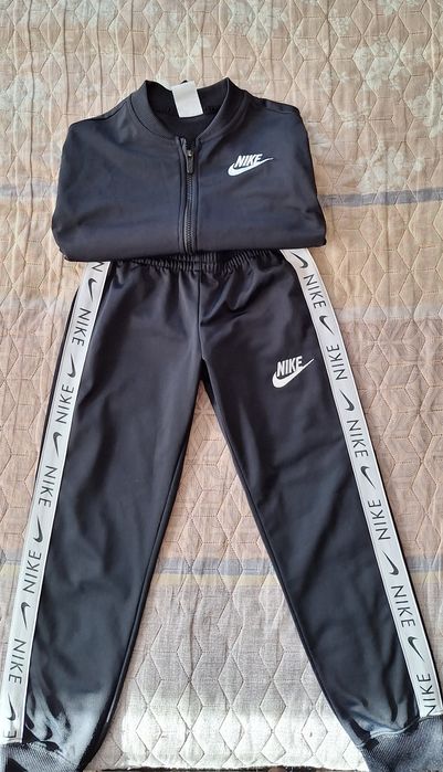 Nike екип 128-137см