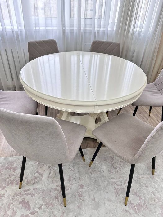 Продается стол круглый