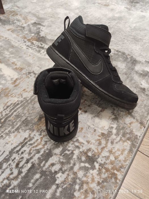 Детски маратонки найк