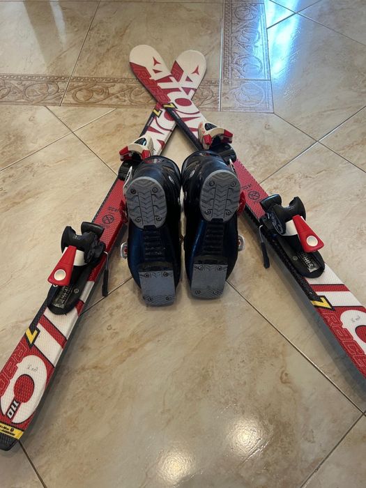 Set schiuri+clapari pentru copii.