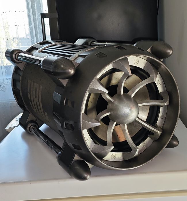 Subwoofer JBL BTX 250 cu amplificator și convertor High Low.