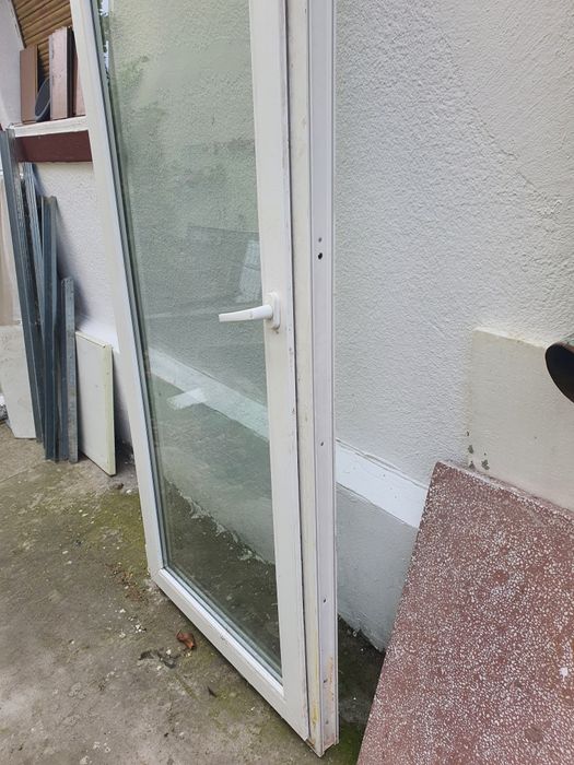 Vând ușă termopan