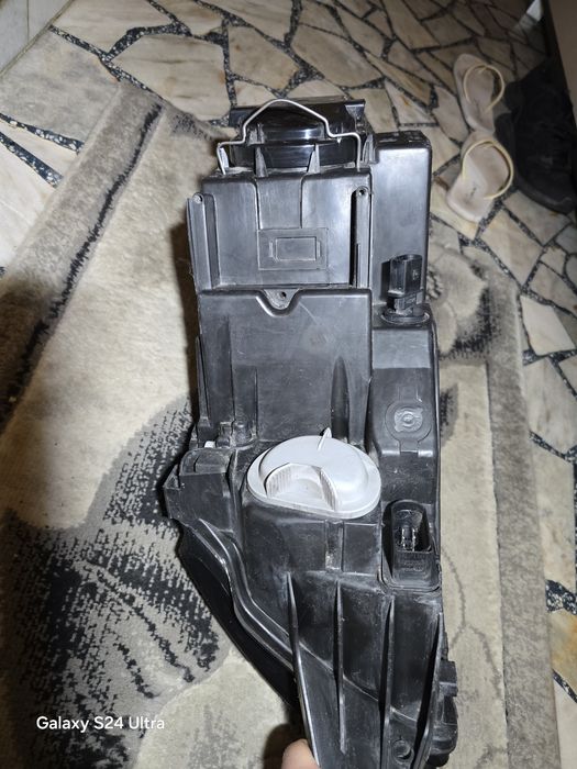 Десен фар за ауди тт