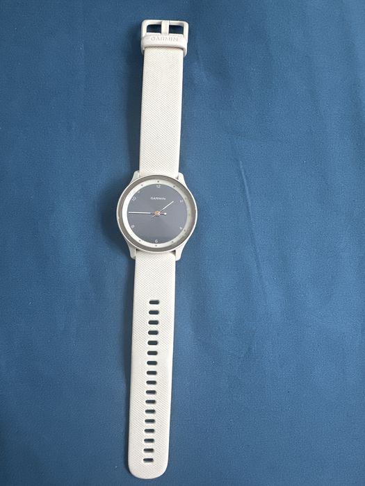 GARMIN  vivomove sport