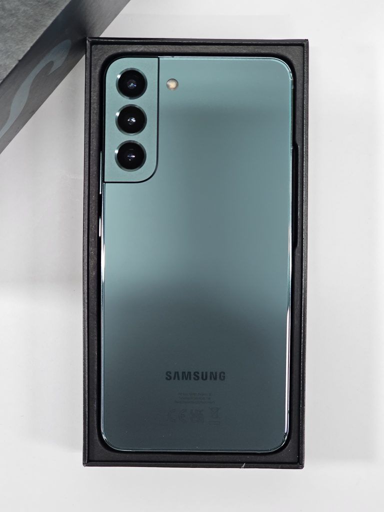 Samsung s22 plus продам либо обмен