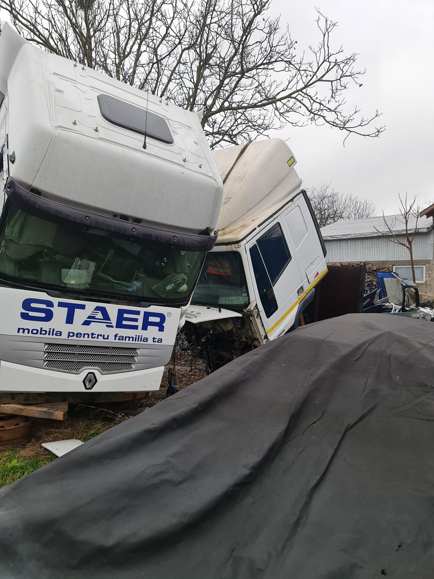 Dezmembrez Stralis, caroserie prelata, cabina daf cf, Renault premium