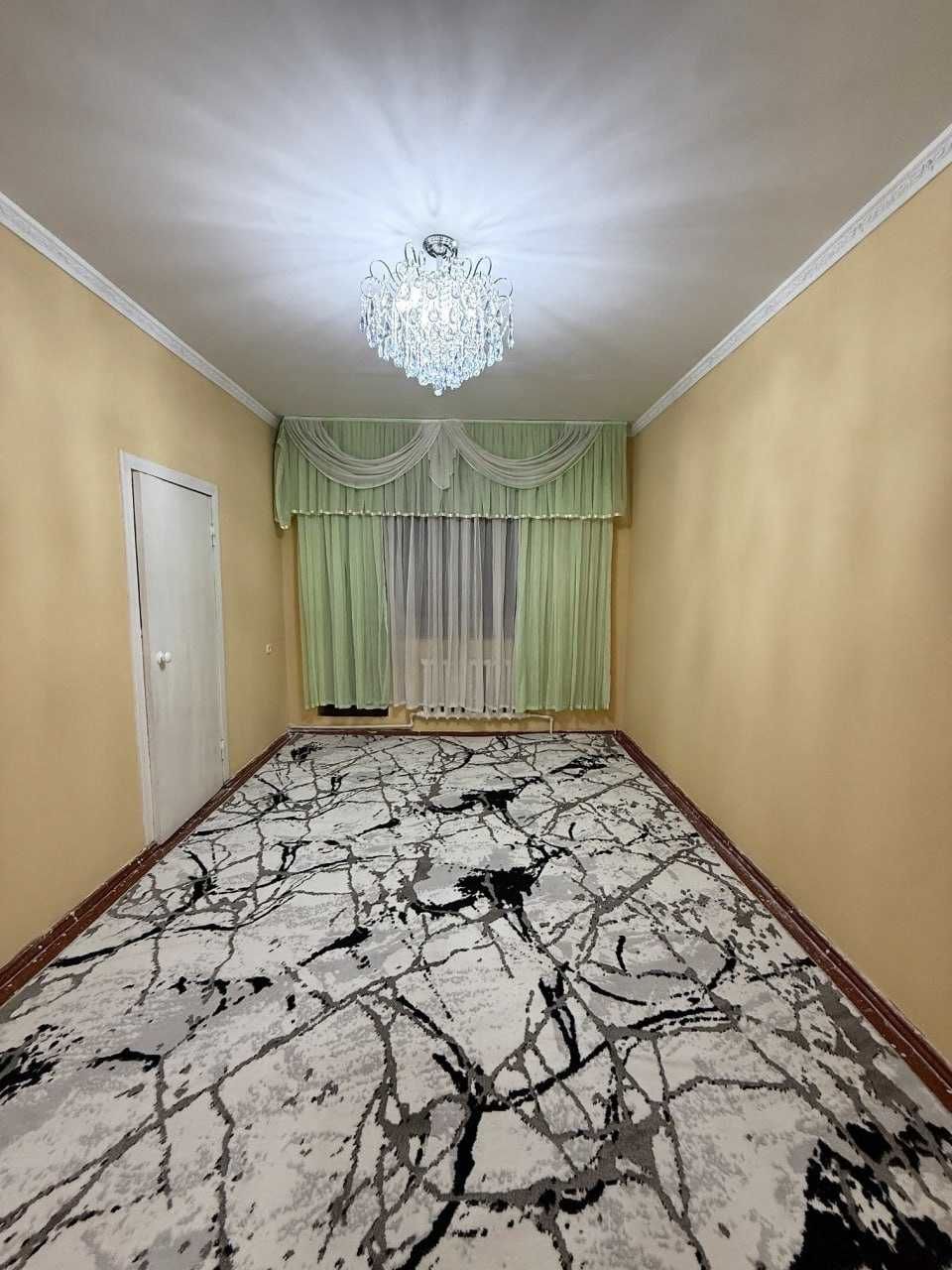 ;Чиланзар‼️2ком квартира 47м2 10й/квартал Фархадский Ярмарка Срочно
