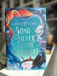 Song of Silver, Flame Like Night, Illumicrate exclusive, подписана