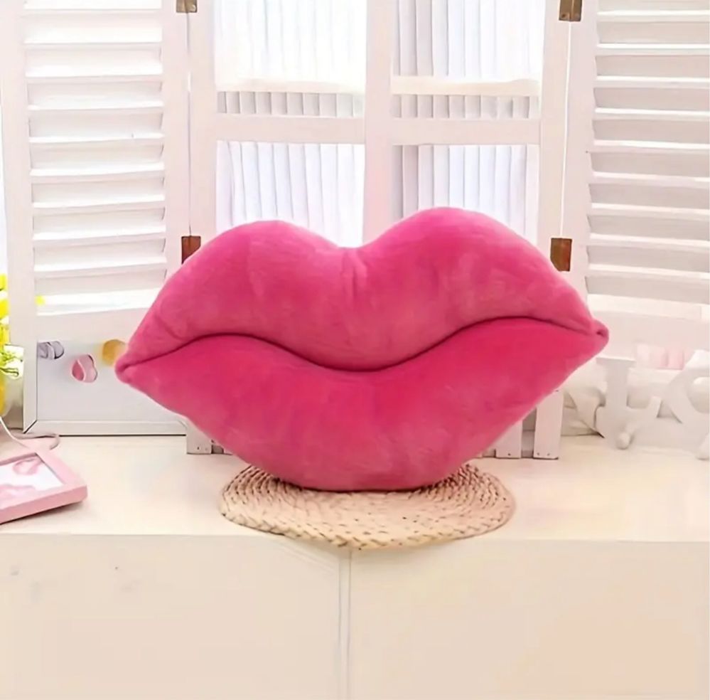 Възглавница целувка kiss