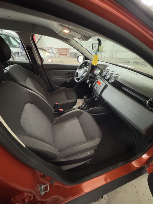 Dacia Duster 2022, 35.000km, Motor 1.0
