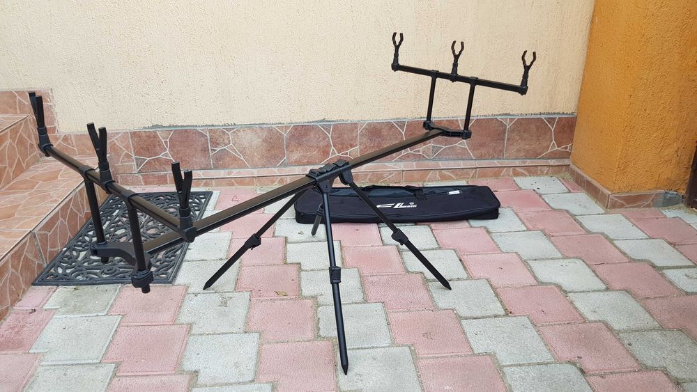 Rod pod FL BLACK EDITION pentru 3 lansete cu4 picioare (Quad Pod)FL158