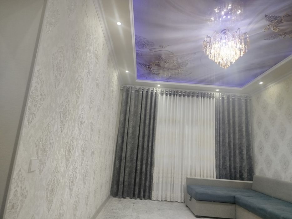 кондиционер, холодильник, пылесос, стиральная машина и утюг ест