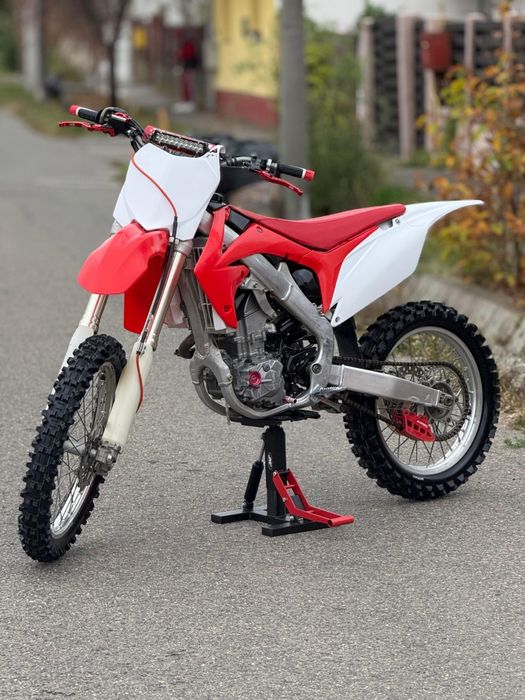 Vând Honda CRF 250R 2013 Impecabil /Injecție/2650€Neg!