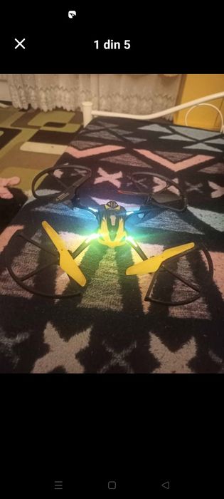 Drona  r 8 de jucărie