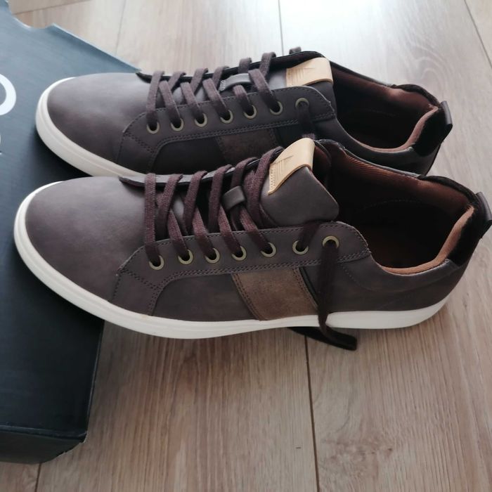 Vand Adidasi Aldo, NOI (pentru barbati)