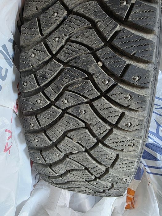 Продам шины зимние