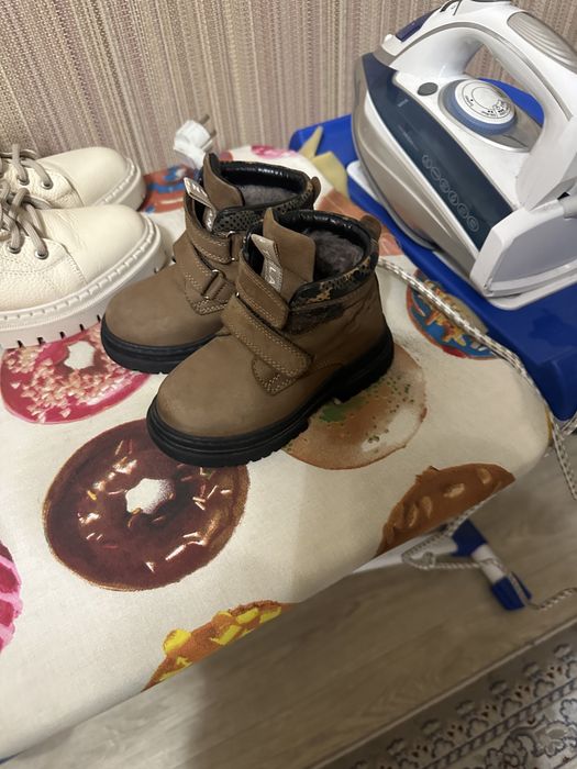 Продам десткие ботинки